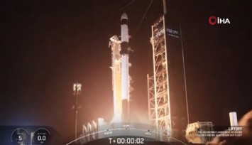 Uluslararası Uzay İstasyonu'na malzeme taşıyan SpaceX uzay aracı yörüngeye fırlatıldı