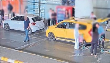 Ünlü Kuyumcunun eşi ve baldızı İzmir'de: Vücutlarına sarılı külçe altınlarla geldiler