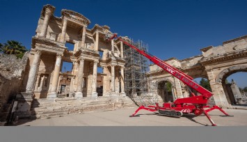 Dünya harikalarından Celsus Kütüphanesi'nde restorasyon çalışması başlatıldı!