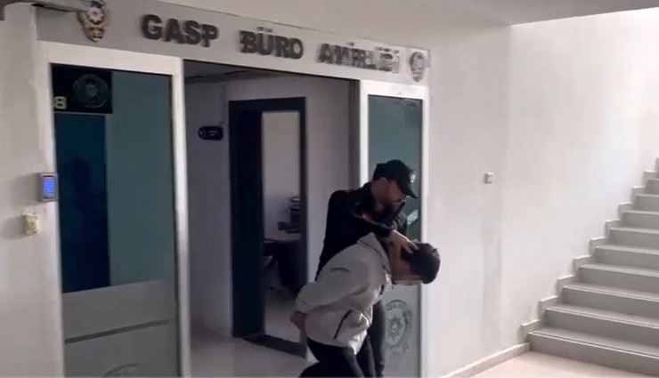 Cep telefonu gasp eden şahıs polisten kaçamadı: Şahıs tutuklandı