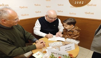 Dr. Devrim Demirel’in  'Elimde Neşter Gönlümde Beşer' isimli ilk kitabı raflarda yerini aldı
