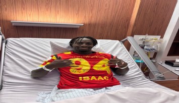 Göztepe'de Isaac Solet ameliyat oldu