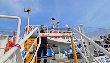 İZDENİZ’DEN YOLCULARA ÖNEMLİ UYARI :  Yolculuk bitmeden ayağa kalkmayın