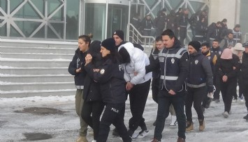 İzmir dahil 8 ilde dolandırıcılık operasyonu:1'i kadın 29 kişi yakalandı