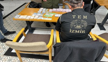 İzmir merkezli FETÖ operasyonunda 21 tutuklama
