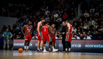 Karşıyaka Basketbol, avantajı kaptı