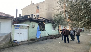 Manisa'da evlerinde çıkan yangında yaşlı çift hayatını kaybetti