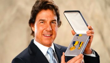 Tom Cruise, ABD Donanması'nın en yüksek sivil ödülünü aldı
