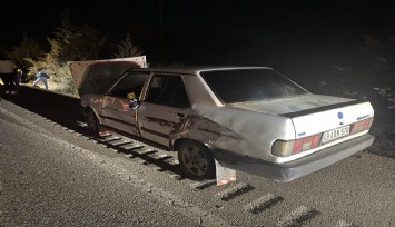 Arızalanan otomobile tır çarptı, 1 kişi öldü: Tır şoförünün alkollü olduğu tespit edildi