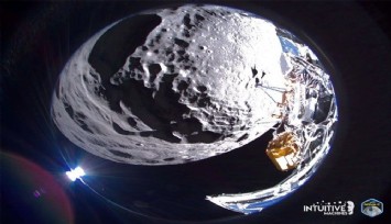 Ay'daki uzay aracından fotoğraf