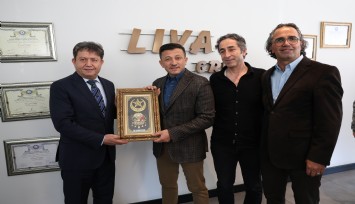 Hamza Dağ: İzmir'i dünyanın ticaret merkezlerinden biri yapacağız