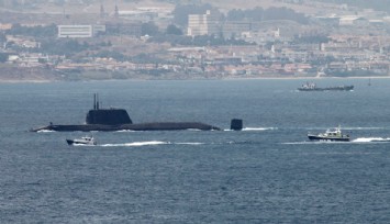 İngiltere’nin test ettiği füze, Savunma Bakanı Shapps’ın bulunduğu denizaltının yanına düştü