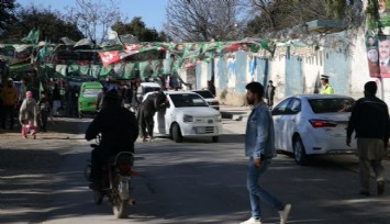 Pakistan’da seçimleri, İmran Han destekli bağımsızlar ilk sırada tamamladı