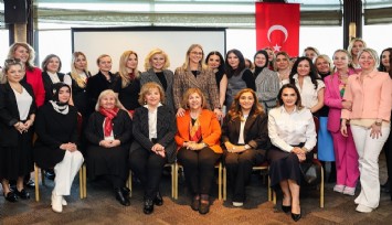 AK Parti Konak Adayı Çankırı'dan 8 Mart mesajı: 'Toplumu doğurup büyütmekten daha büyük bir güç olabilir mi?'