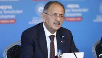 Bakan Özhaseki: 'Deprem bölgesinde bu ayın sonuna kadar da 30 bin konutu daha dağıtacağız'