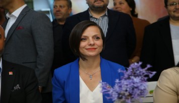 CHP'nin Karabağlar adayı Kınay: 'Hesabını veremeyeceğim hiçbir şey yok ama hesabını soracağım çok şey var'