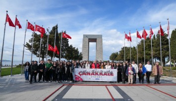 Gaziemirli gençler Çanakkale’de tarihin izini sürdü