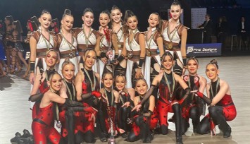 İzmirli genç dansçılar İspanya'yı fethetti