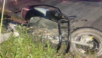 Motosikletiyle yayaya çarptı: 1 can kaybı, 1 yaralı