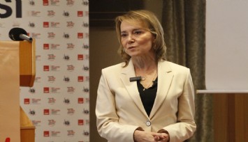 Mutlu: 'Benim anlayışımda başkan eşi diye bir anlayış yok'
