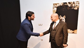 Sırtlan Bilgisi sergisi depremzedelere yardım ediyor