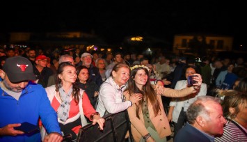 13. Alaçatı Ot Festivali’nde Ayhan Sicimoğlu rüzgarı