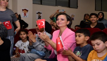 Başkan Kınay koltuğunu çocuklara devretti