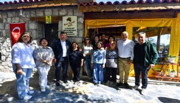 Başkan Tugay Karaburun'un köylerini ziyaret etti
