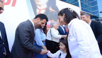 Bayraklı’da davullu zurnalı bayramlaşma