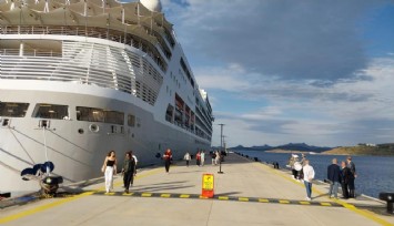 Bodrum'a sezonun ilk kruvaziyer gemisi geldi