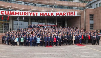 CHP'de tartışılan fotoğraflar: Tugay kenarda kaldı