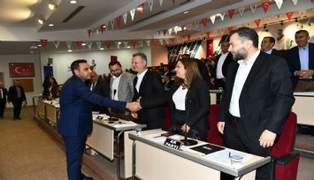 Çiğli Belediyesinde centilmenlik rüzgarları: Başkan Yıldız, Yapıcı muhalefet katalizördür