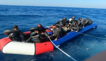 Dikili'de göçmen mesaisi: 5 'i çocuk 59 göçmen yakalandı