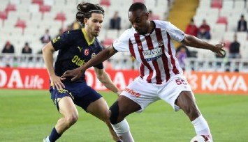 Fenerbahçe şampiyonluk yarışında Galatasaray’ın 4 puan gerisine düştü