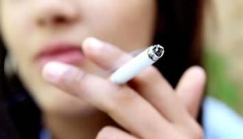 İngiltere'de gençler hayatları boyunca sigara alamayacak