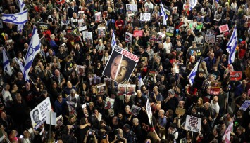 İsrail’de 100 bin kişiden Netanyahu'ya istifa çağrısı