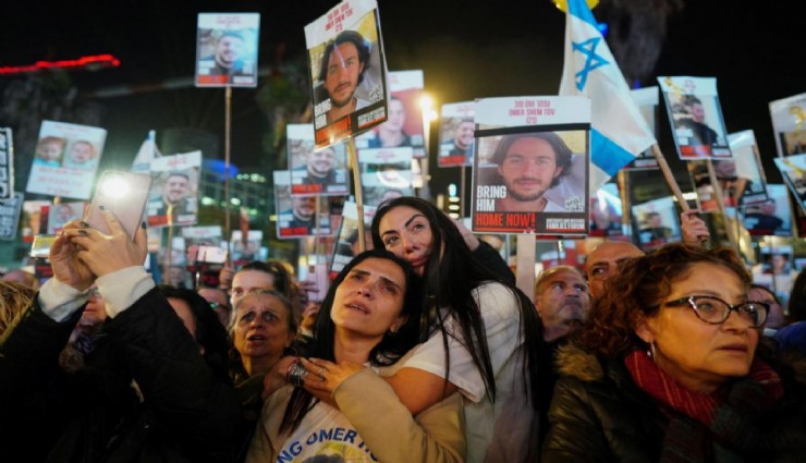 İsrailli rehine yakınlarından mecliste boyalı eylem