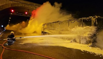 Kocaeli'den İzmir'de işçi getiren otobüs yandı: 16 yaralı