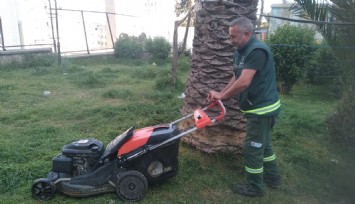 Konak’ın parkları bayramda çiçek açtı