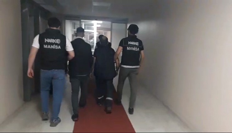 Manisa'da uyuşturucu baskını: 13 tutuklama