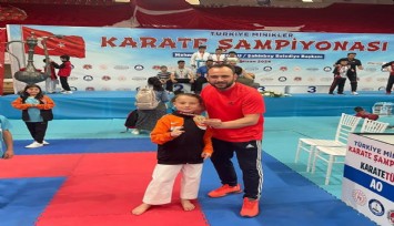 Sandıklı'nın altın çocuğu Türkiye şampiyonu oldu
