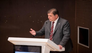 Tugay: İzmir Kentsel Gıda Stratejisi Belgesi'yle bu sürecin parçası olacağız