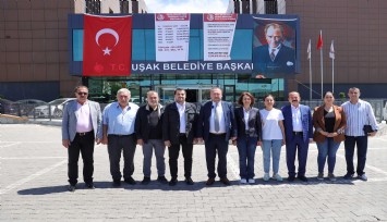 Uşak Belediyesi'nin borçları binaya asıldı: Yaklaşık 1.3 milyar TL borç çıktı