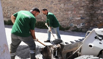 Konak’ta yol ve kaldırım çalışmaları hız kesmeden sürüyor