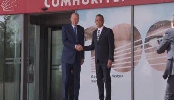 18 yıl aradan sonra ilk kez Cumhubaşkanı Erdoğan CHP Genel Merkezi'nde