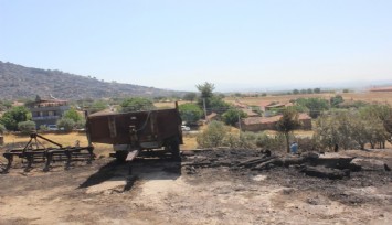 Manisa’daki yangının bilançosu: 4 ev, 1 ağıl, 2 motosiklet, 1 traktör, 1 iş makinesi kül oldu