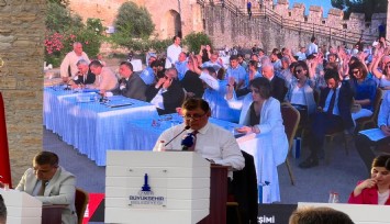 Tugay’dan Gazze çıkışı: Bakanlık izin verirse Gazze ile kardeş şehir ilişkisi kuracağız, ben de oraya gitmeye hazırım