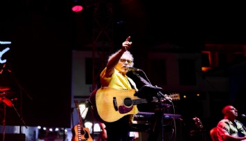 Çeşme Festivali Yeni Türkü ile Görkemli Bir Final Yaptı