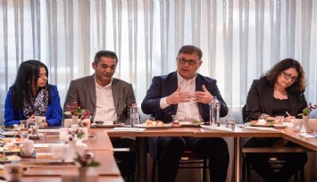 Başkan Tugay'dan Romanlara mesaj: Roman kültürünü koruyarak yaşatacağız