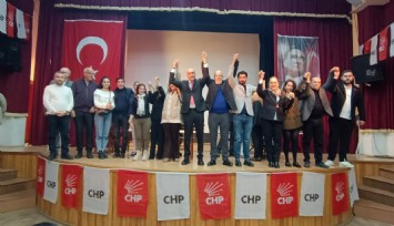 CHP Foça olağanüstü kongrede kazanan Kenan Düzgün oldu